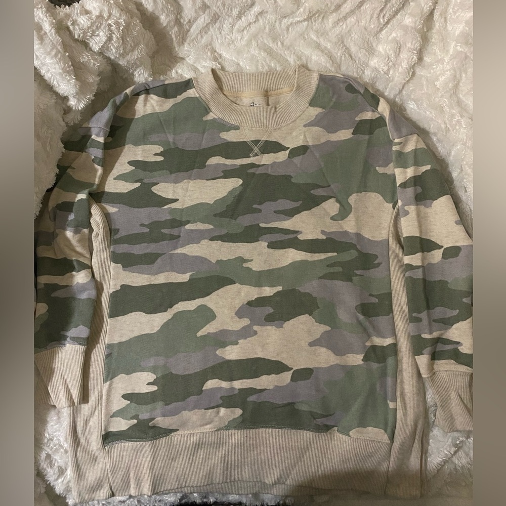 Aerie Camo print sweatshirt. Size small
